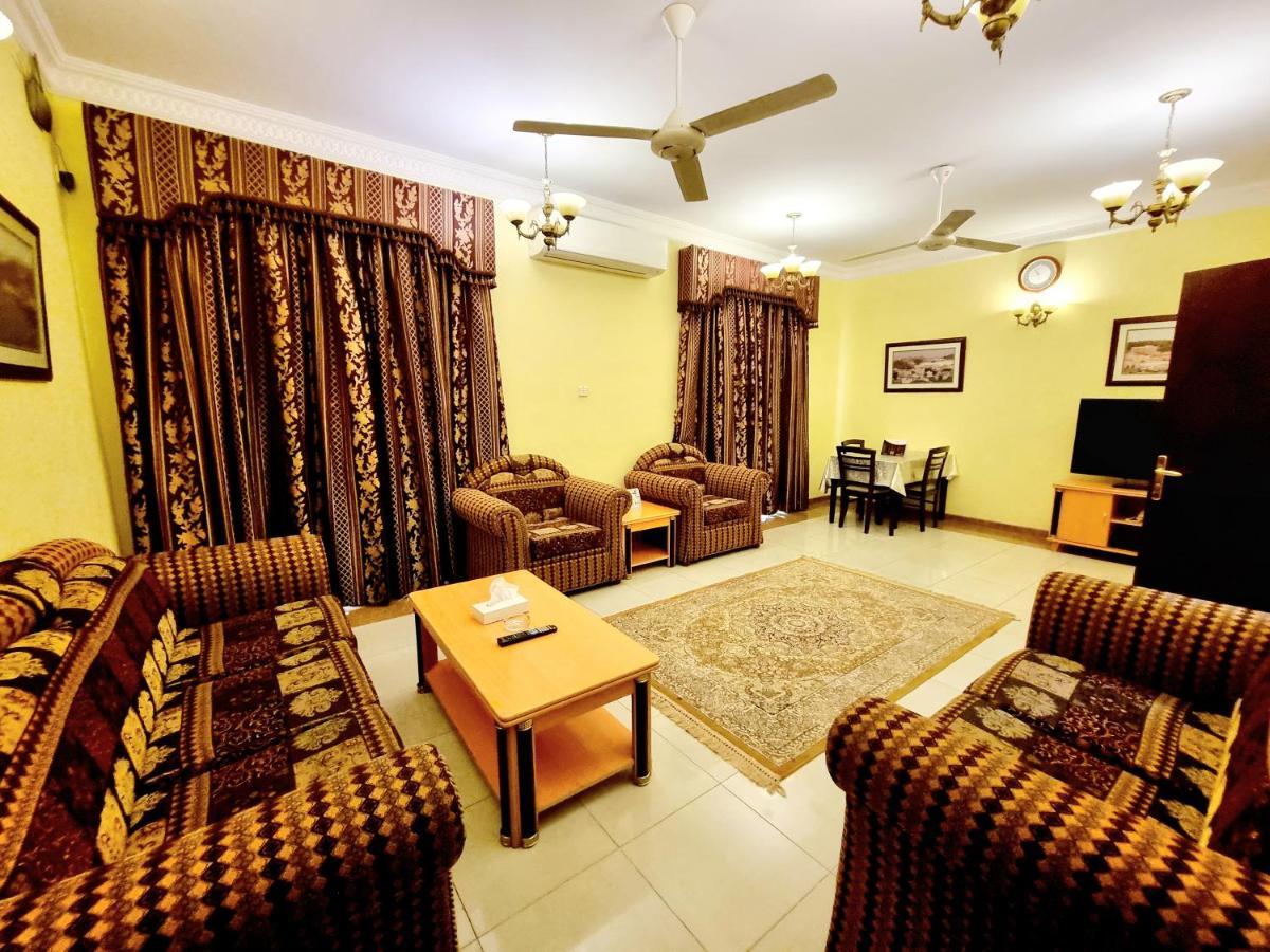 International Hotel 2*